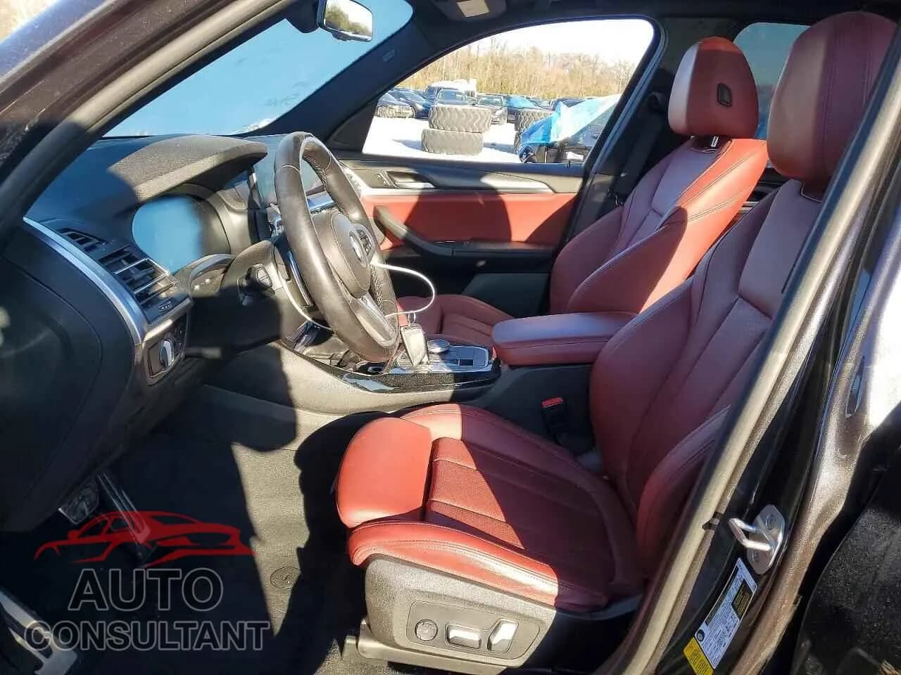 2022 BMW X3 Damaged VIN 5UX43DP08N9N15092 – exterior detail 2022 BMW X3 Damaged VIN 5UX43DP08N9N15092 – exterior detail