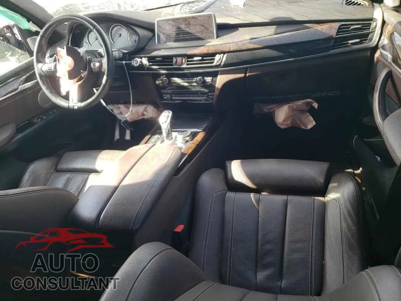 2014 BMW X5 Damaged VIN 5UXKR0C58E0K46919 – undercarriage 2014 BMW X5 Damaged VIN 5UXKR0C58E0K46919 – undercarriage