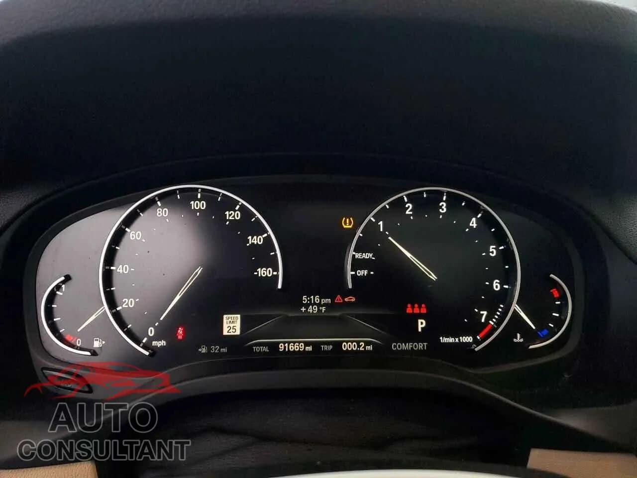 2021 BMW X3 Damaged VIN 5UXTY3C08M9H37209 – trunk area 2021 BMW X3 Damaged VIN 5UXTY3C08M9H37209 – trunk area