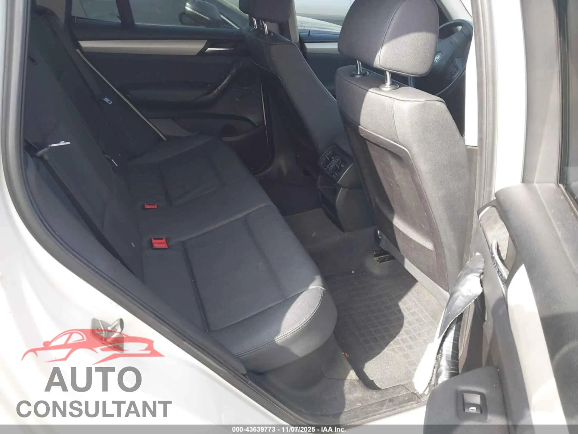 2011 BMW X3 Damaged VIN 5UXWX5C54BL702624 – undercarriage 2011 BMW X3 Damaged VIN 5UXWX5C54BL702624 – undercarriage