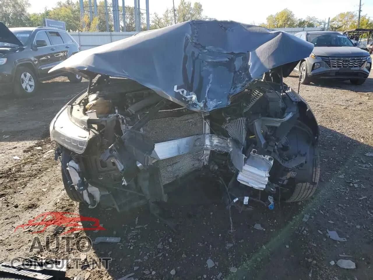 2022 KIA K5 Damaged VIN 5XXG14J2XNG166258 – interior seats 2022 KIA K5 Damaged VIN 5XXG14J2XNG166258 – interior seats