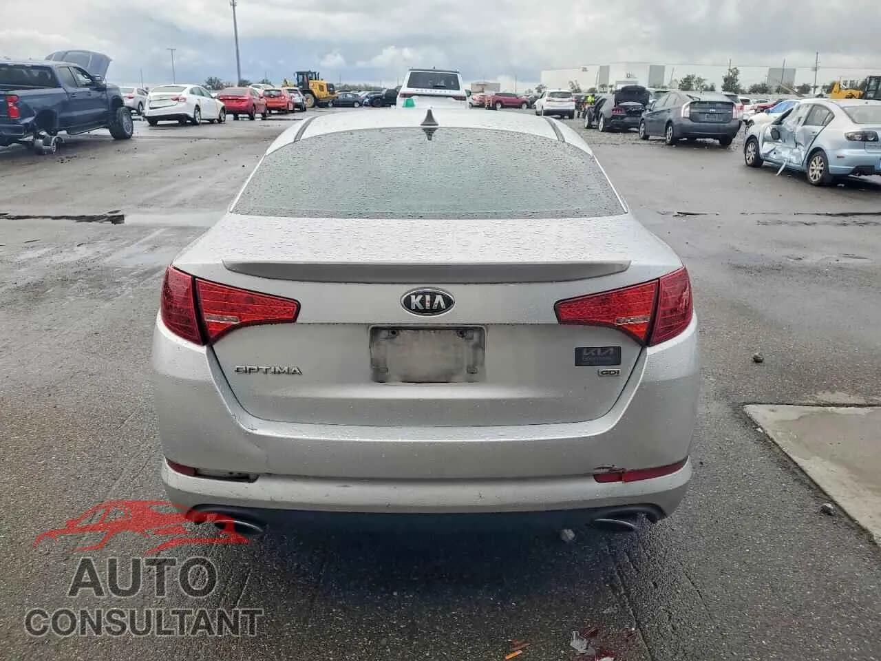 2013 KIA OPTIMA Damaged VIN 5XXGM4A75DG181039 – engine bay 2013 KIA OPTIMA Damaged VIN 5XXGM4A75DG181039 – engine bay