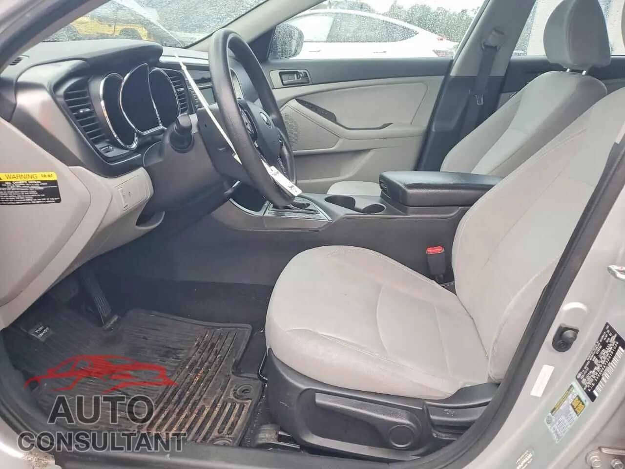 2013 KIA OPTIMA Damaged VIN 5XXGM4A75DG181039 – exterior detail 2013 KIA OPTIMA Damaged VIN 5XXGM4A75DG181039 – exterior detail