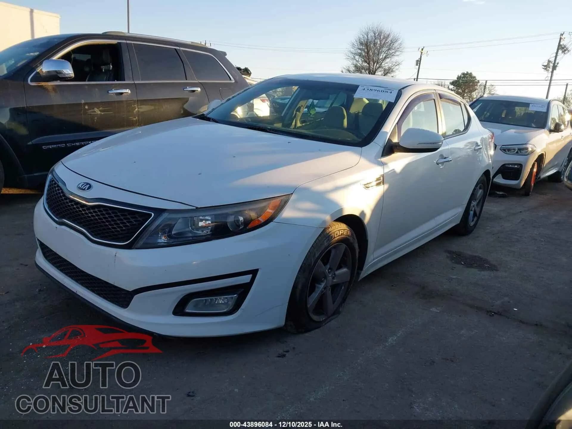 2015 KIA OPTIMA Damaged VIN 5XXGM4A7XFG393079 – rear exterior 2015 KIA OPTIMA Damaged VIN 5XXGM4A7XFG393079 – rear exterior