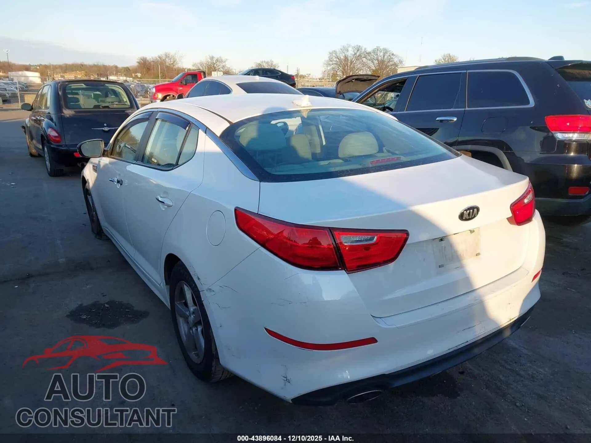 2015 KIA OPTIMA Damaged VIN 5XXGM4A7XFG393079 – side profile 2015 KIA OPTIMA Damaged VIN 5XXGM4A7XFG393079 – side profile