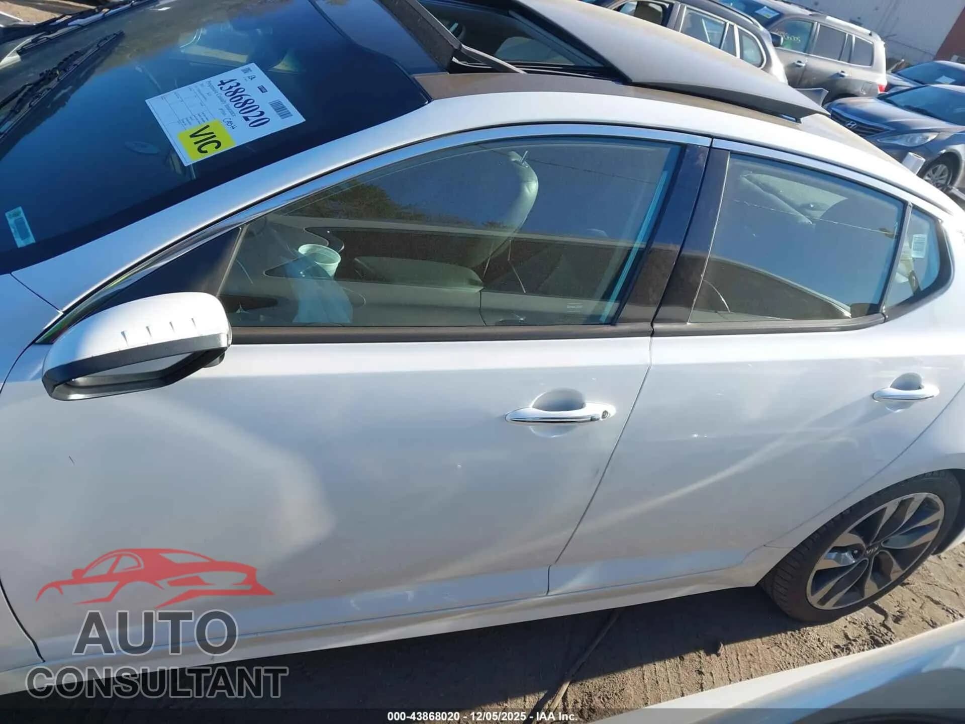 2015 KIA OPTIMA Damaged VIN 5XXGR4A63FG459934 – photo 14 2015 KIA OPTIMA Damaged VIN 5XXGR4A63FG459934 – photo 14