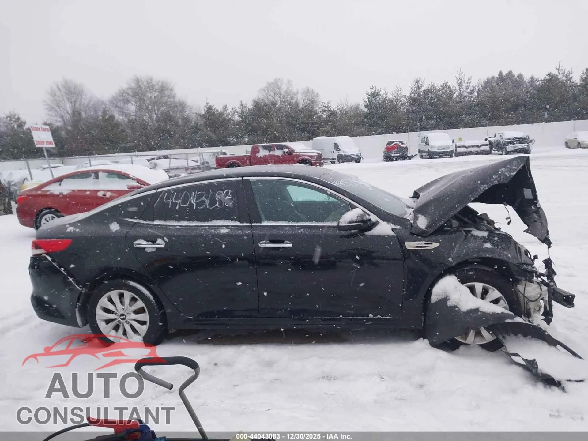 2017 KIA OPTIMA Damaged VIN 5XXGT4L36HG171106 – photo 13 2017 KIA OPTIMA Damaged VIN 5XXGT4L36HG171106 – photo 13