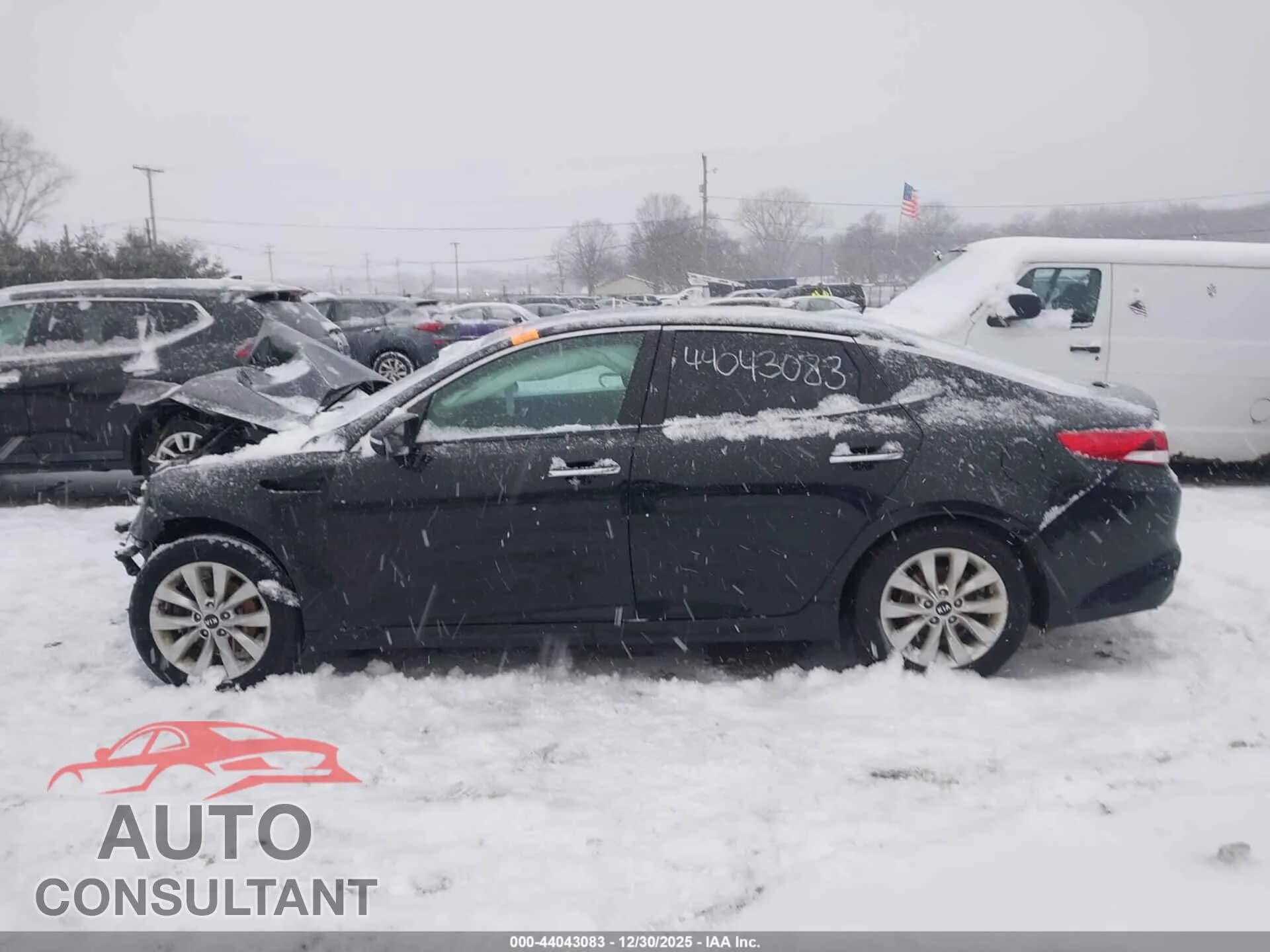 2017 KIA OPTIMA Damaged VIN 5XXGT4L36HG171106 – photo 14 2017 KIA OPTIMA Damaged VIN 5XXGT4L36HG171106 – photo 14