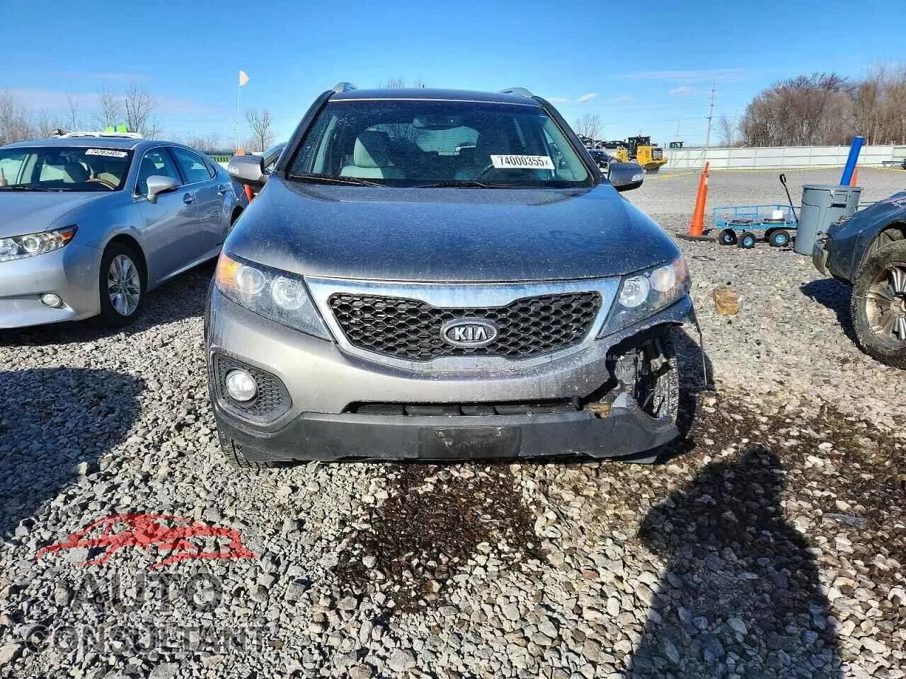 2012 KIA SORENTO Damaged VIN 5XYKT3A65CG286298 – interior seats 2012 KIA SORENTO Damaged VIN 5XYKT3A65CG286298 – interior seats