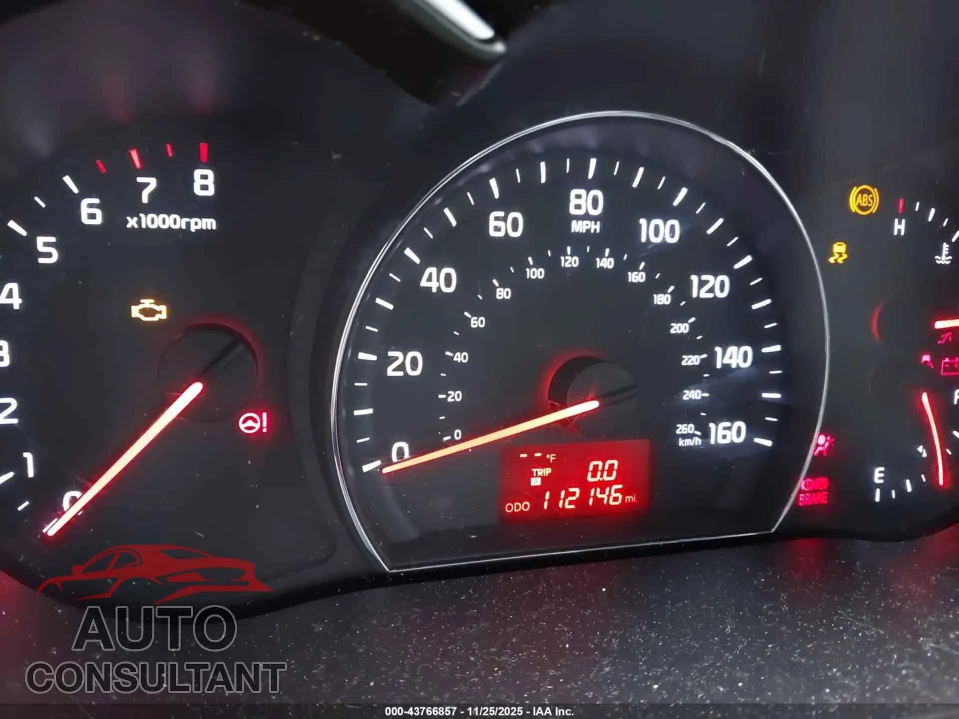 2015 KIA SORENTO Damaged VIN 5XYKT3A65FG648313 – exterior detail 2015 KIA SORENTO Damaged VIN 5XYKT3A65FG648313 – exterior detail