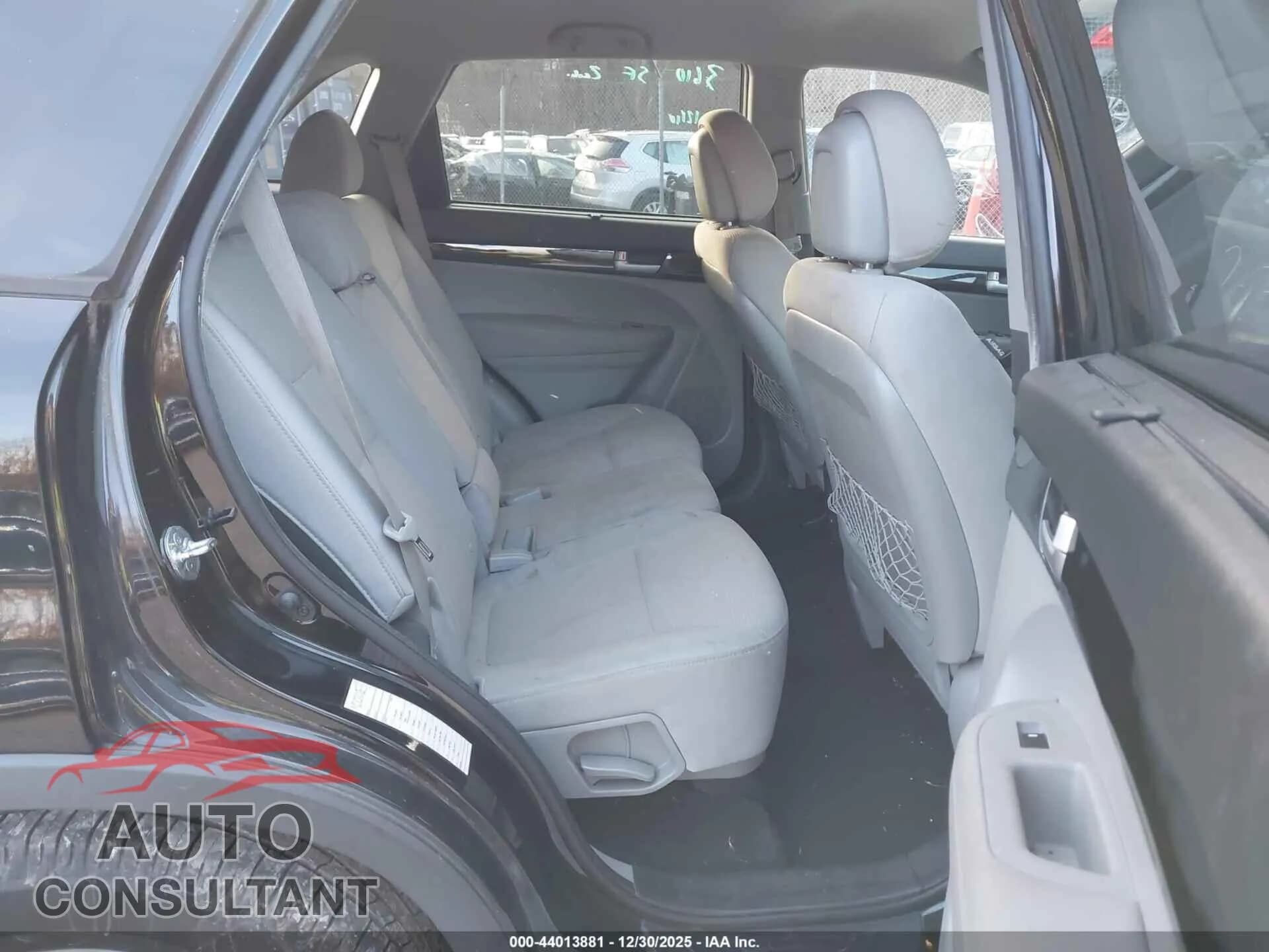 2015 KIA SORENTO Damaged VIN 5XYKTCA60FG571415 – undercarriage 2015 KIA SORENTO Damaged VIN 5XYKTCA60FG571415 – undercarriage