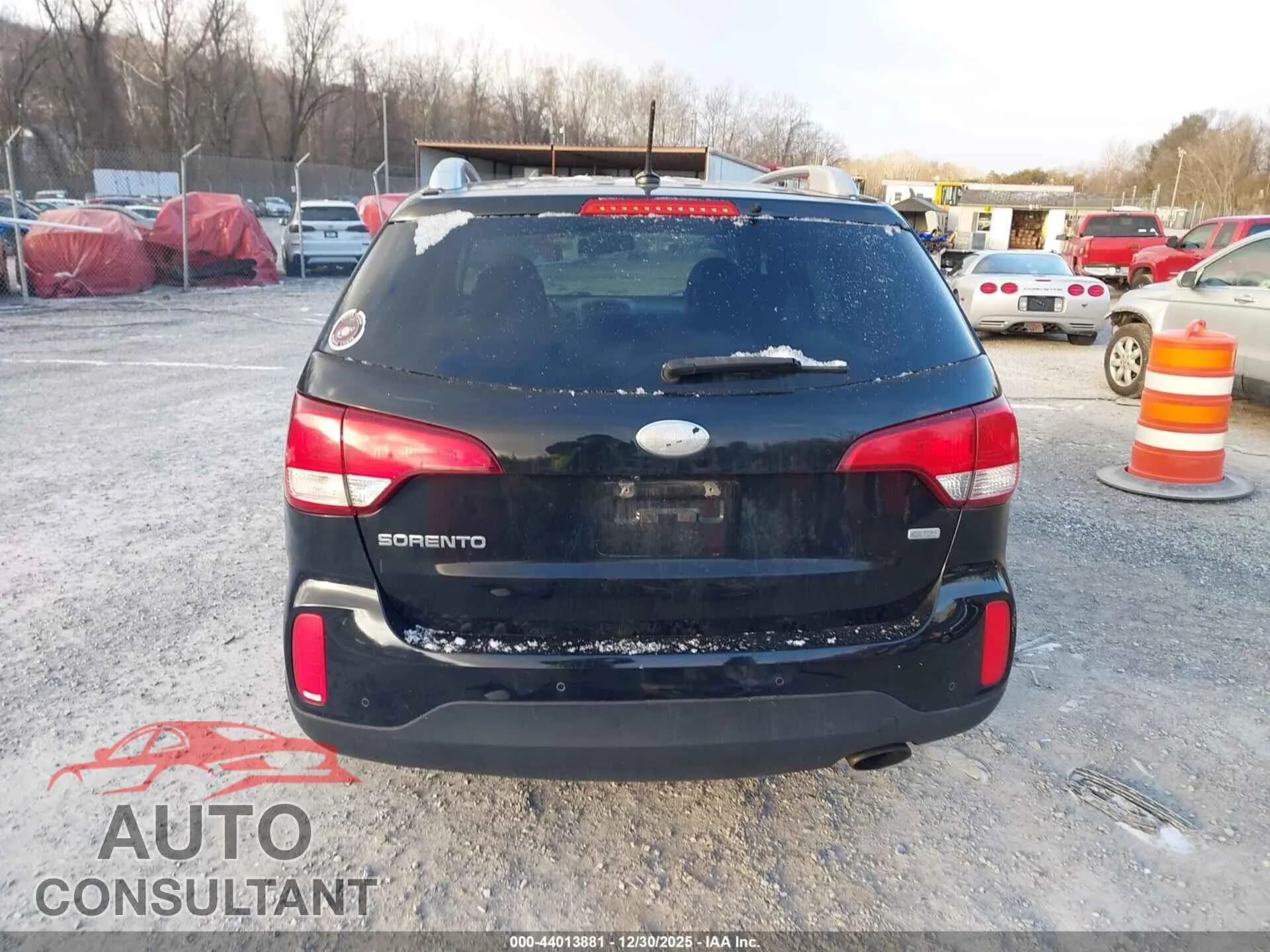 2015 KIA SORENTO Damaged VIN 5XYKTCA60FG571415 – photo 17 2015 KIA SORENTO Damaged VIN 5XYKTCA60FG571415 – photo 17
