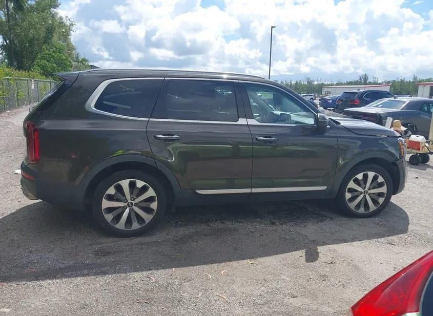 2020 KIA Telluride Used VIN 5XYP64HC5LG009486 – dashboard 2020 KIA Telluride Used VIN 5XYP64HC5LG009486 – dashboard