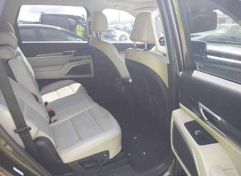 2020 KIA Telluride Used VIN 5XYP64HC5LG009486 – interior seats 2020 KIA Telluride Used VIN 5XYP64HC5LG009486 – interior seats