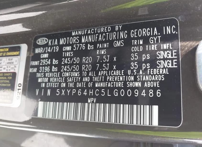 2020 KIA Telluride Used VIN 5XYP64HC5LG009486 – trunk area 2020 KIA Telluride Used VIN 5XYP64HC5LG009486 – trunk area
