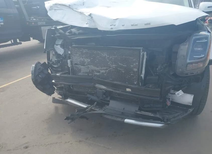 2020 KIA Telluride Used VIN 5XYP6DHC6LG085184 – exterior detail 2020 KIA Telluride Used VIN 5XYP6DHC6LG085184 – exterior detail