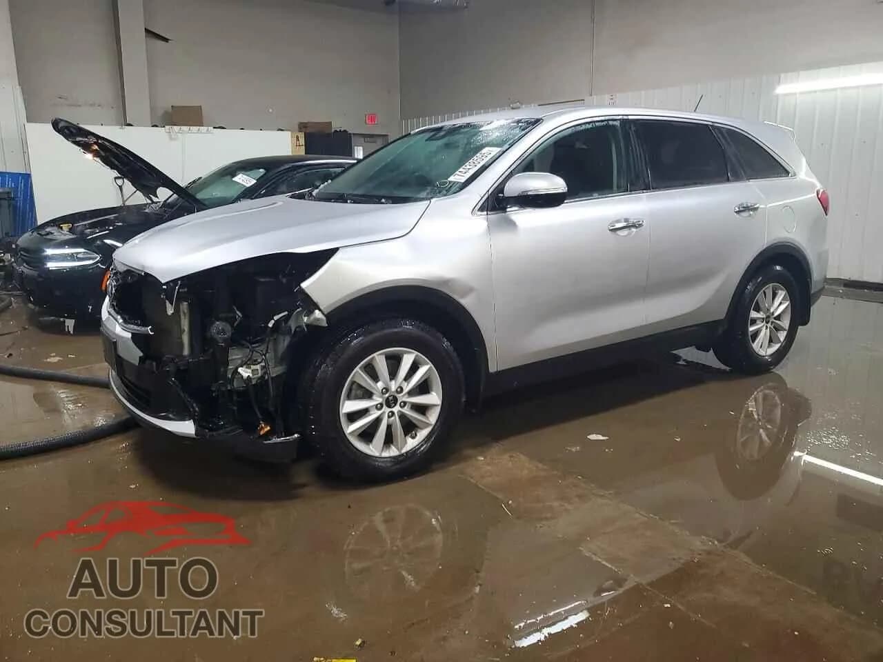 2019 KIA SORENTO Damaged VIN 5XYPG4A30KG451632 – front exterior 2019 KIA SORENTO Damaged VIN 5XYPG4A30KG451632 – front exterior