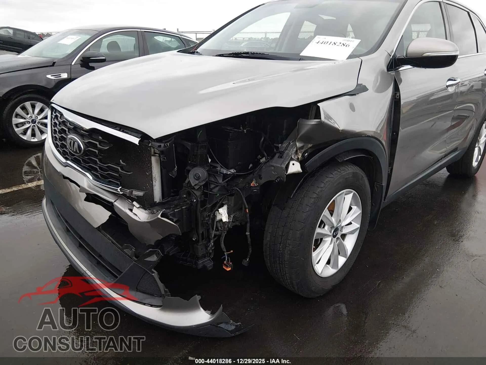 2019 KIA SORENTO Damaged VIN 5XYPG4A37KG531669 – engine bay 2019 KIA SORENTO Damaged VIN 5XYPG4A37KG531669 – engine bay