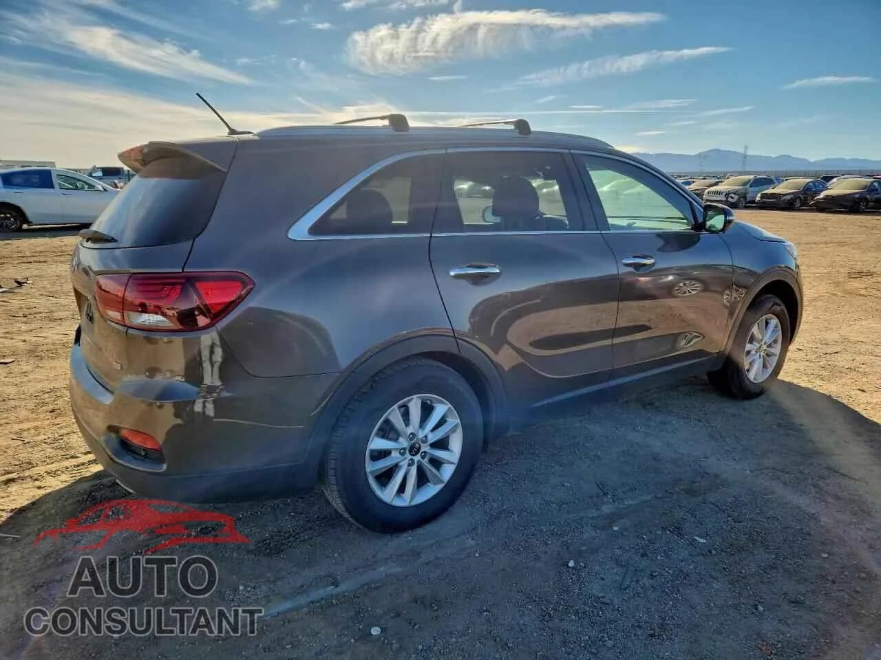 2020 KIA SORENTO Damaged VIN 5XYPG4A37LG626797 – side profile 2020 KIA SORENTO Damaged VIN 5XYPG4A37LG626797 – side profile
