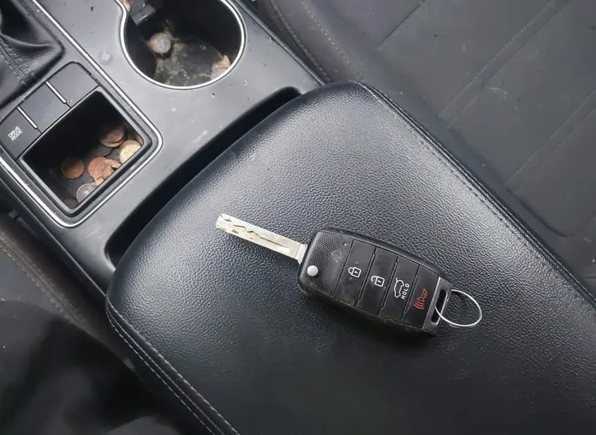 2019 KIA Sorento Used VIN 5XYPG4A39KG569503 – side profile 2019 KIA Sorento Used VIN 5XYPG4A39KG569503 – side profile