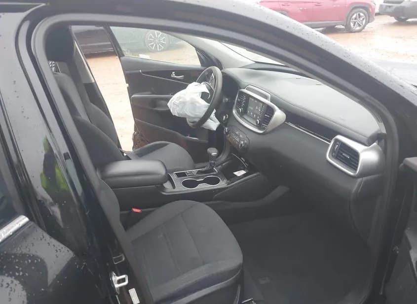 2019 KIA Sorento Used VIN 5XYPG4A39KG569503 – photo 15 2019 KIA Sorento Used VIN 5XYPG4A39KG569503 – photo 15