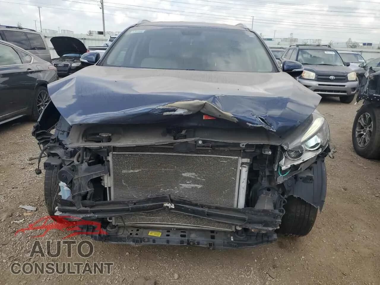 2017 KIA SORENTO Damaged VIN 5XYPGDA39HG203694 – interior seats 2017 KIA SORENTO Damaged VIN 5XYPGDA39HG203694 – interior seats