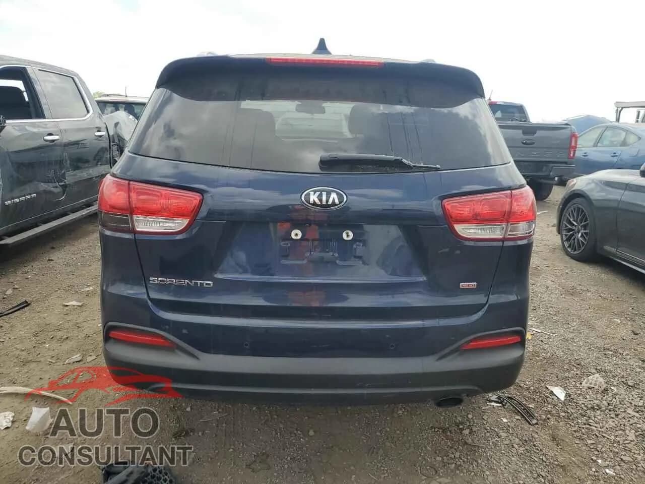 2017 KIA SORENTO Damaged VIN 5XYPGDA39HG203694 – engine bay 2017 KIA SORENTO Damaged VIN 5XYPGDA39HG203694 – engine bay