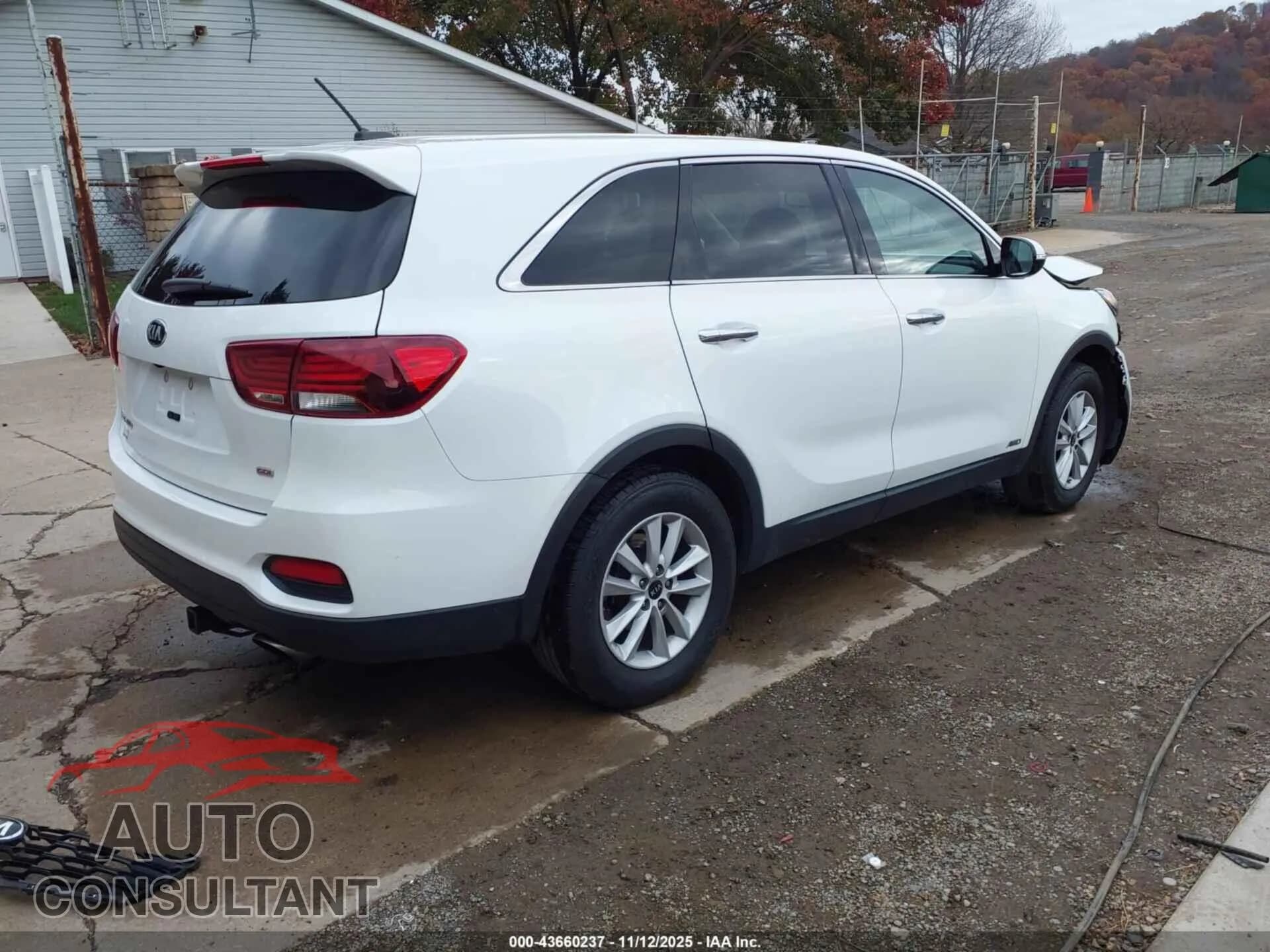 2020 KIA SORENTO Damaged VIN 5XYPGDA39LG651250 – dashboard 2020 KIA SORENTO Damaged VIN 5XYPGDA39LG651250 – dashboard