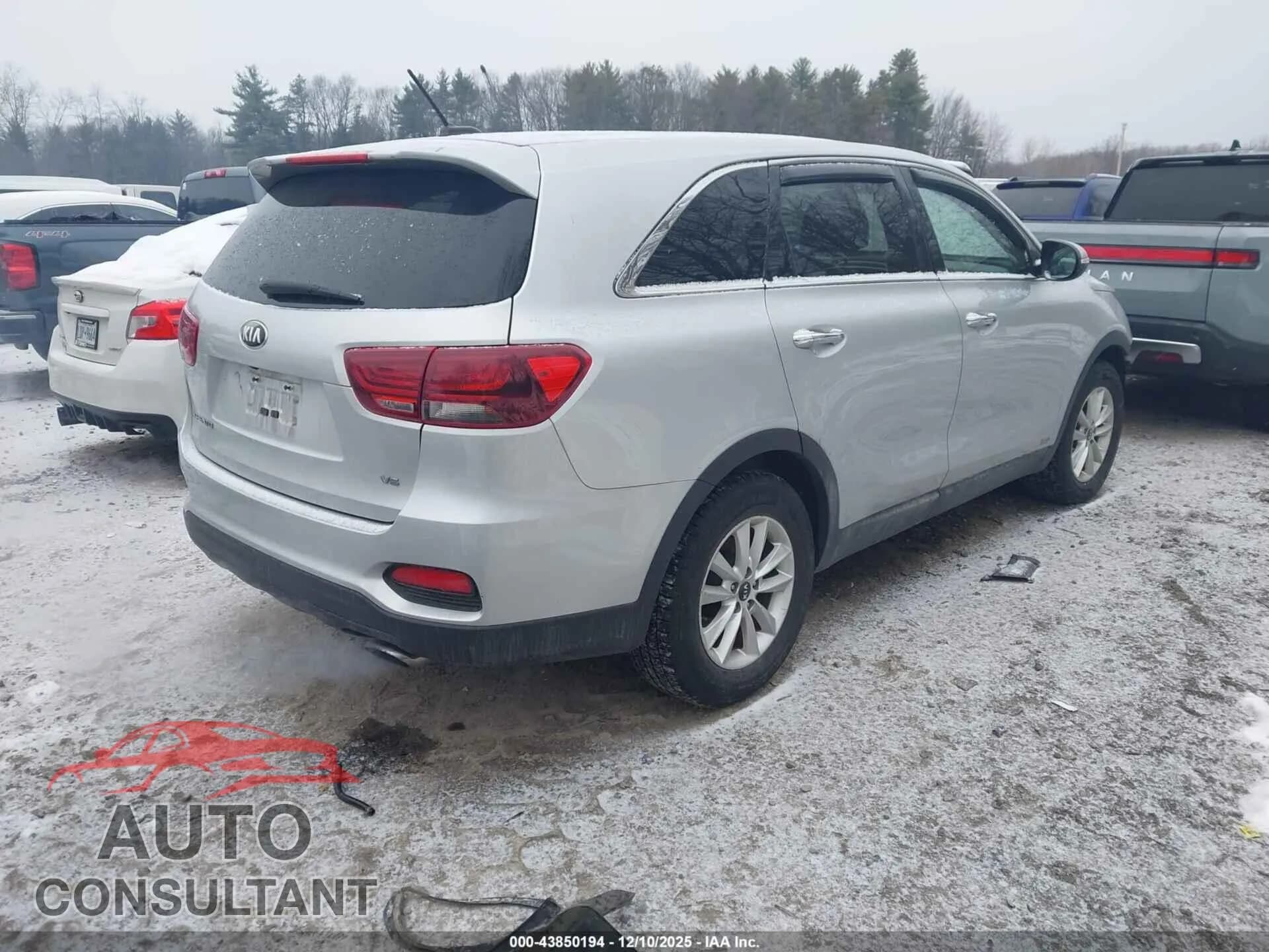 2019 KIA SORENTO Damaged VIN 5XYPGDA52KG480101 – dashboard 2019 KIA SORENTO Damaged VIN 5XYPGDA52KG480101 – dashboard