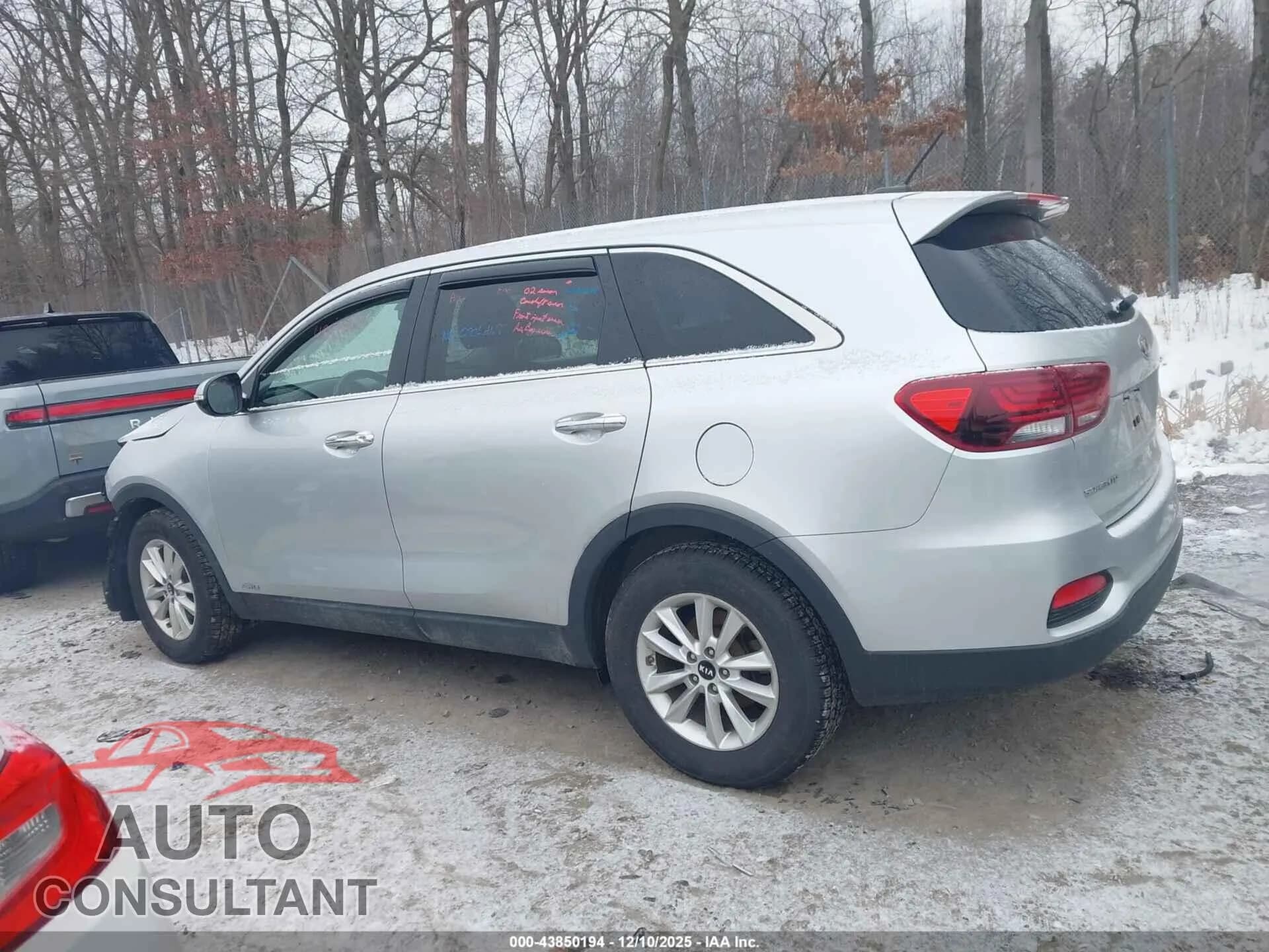 2019 KIA SORENTO Damaged VIN 5XYPGDA52KG480101 – photo 14 2019 KIA SORENTO Damaged VIN 5XYPGDA52KG480101 – photo 14