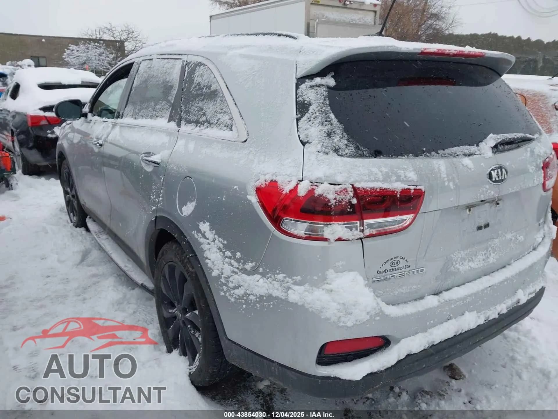 2019 KIA SORENTO Damaged VIN 5XYPGDA53KG583575 – side profile 2019 KIA SORENTO Damaged VIN 5XYPGDA53KG583575 – side profile