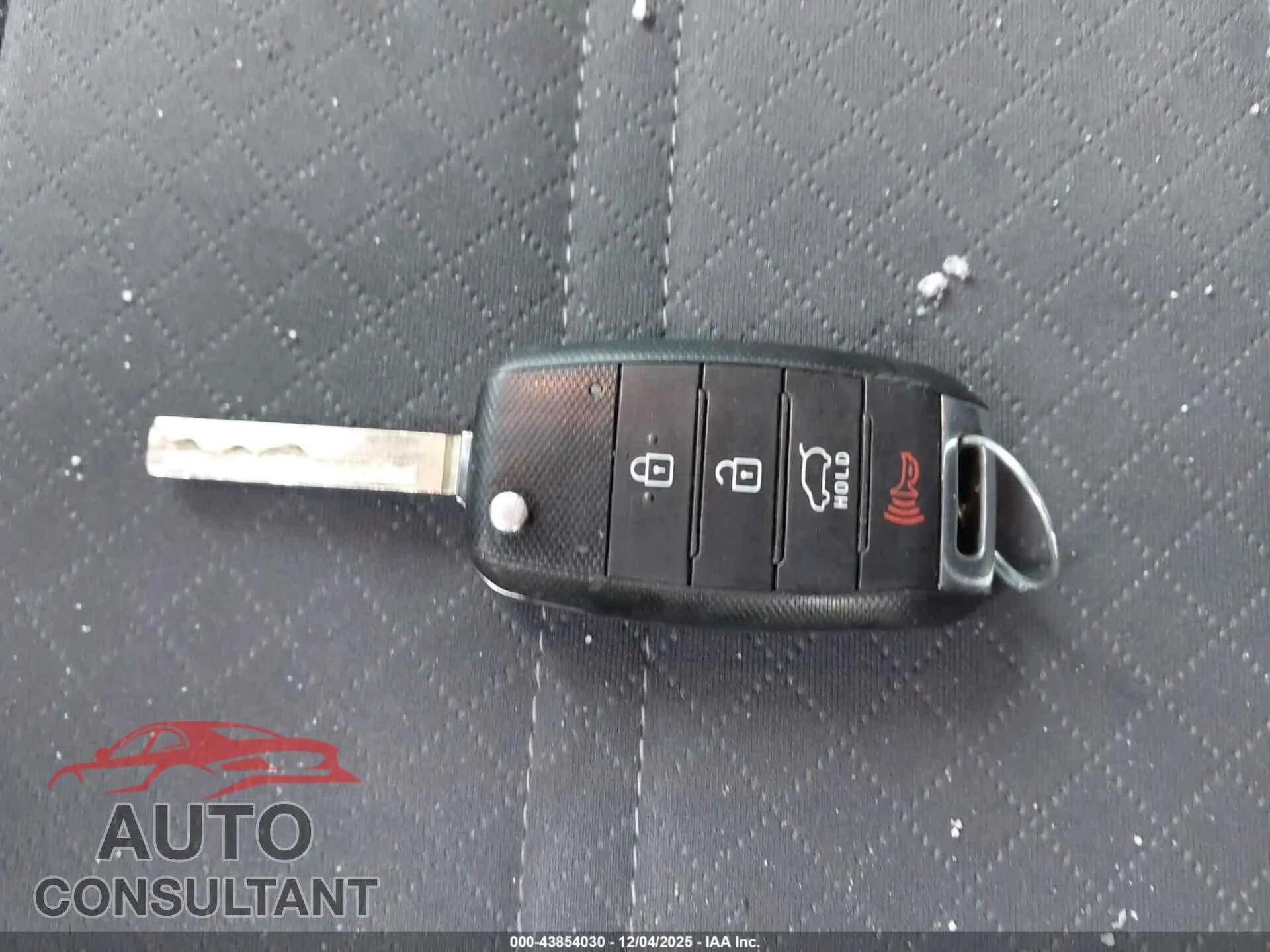 2019 KIA SORENTO Damaged VIN 5XYPGDA53KG583575 – photo 11 2019 KIA SORENTO Damaged VIN 5XYPGDA53KG583575 – photo 11