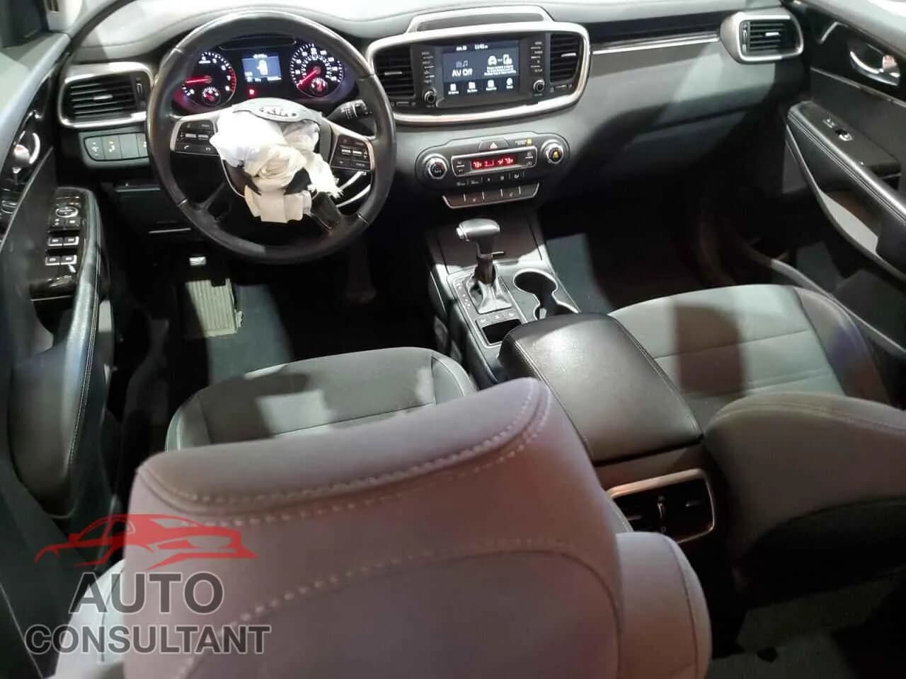 2019 KIA SORENTO Damaged VIN 5XYPGDA55KG582444 – undercarriage 2019 KIA SORENTO Damaged VIN 5XYPGDA55KG582444 – undercarriage