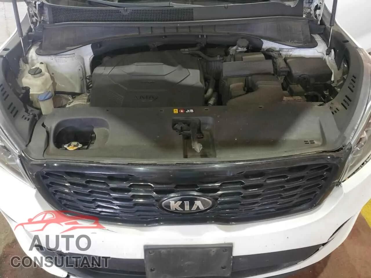 2019 KIA SORENTO Damaged VIN 5XYPGDA55KG582444 – photo 12 2019 KIA SORENTO Damaged VIN 5XYPGDA55KG582444 – photo 12