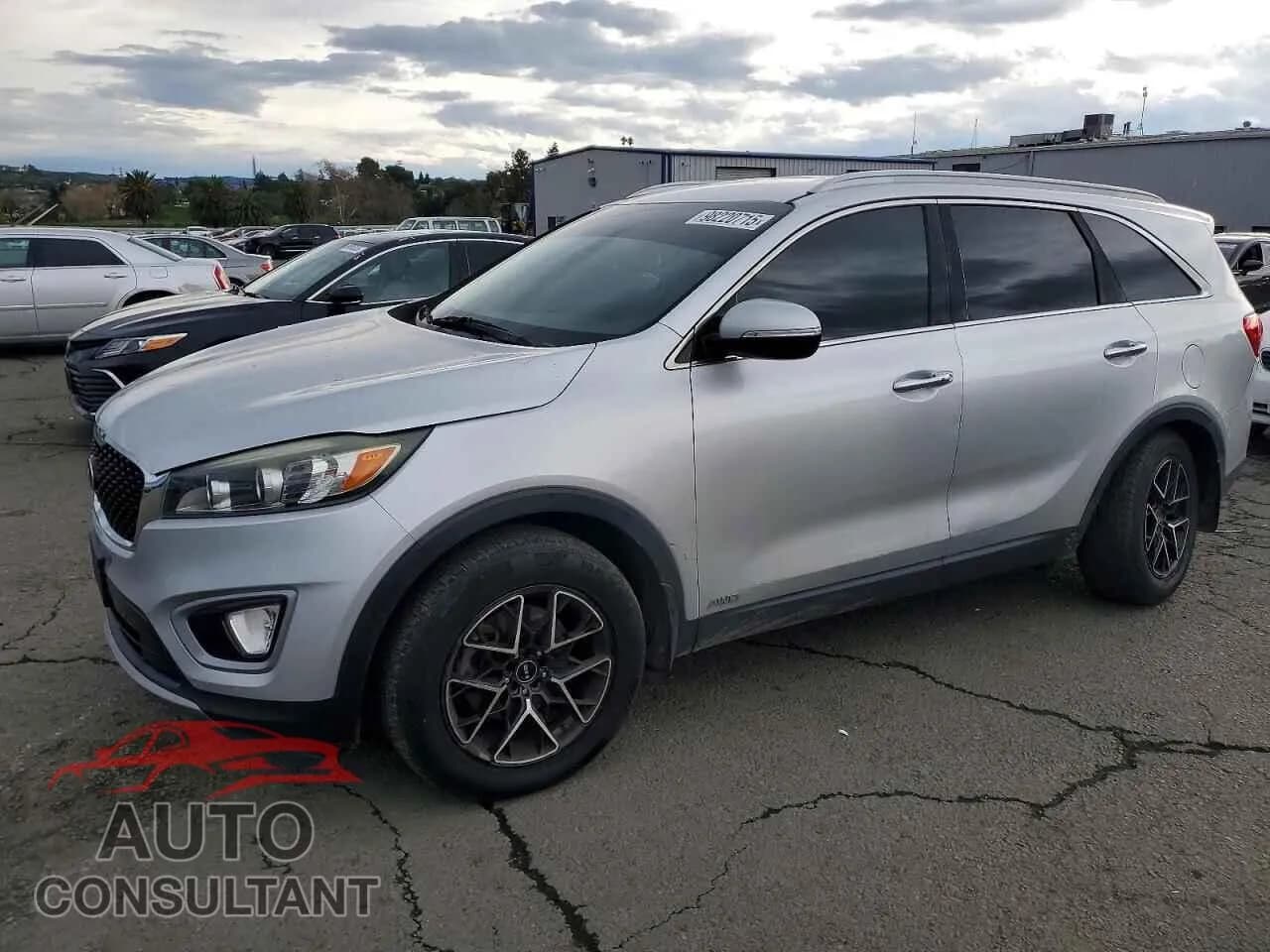 2017 KIA SORENTO Damaged VIN 5XYPHDA14HG247730 – front exterior 2017 KIA SORENTO Damaged VIN 5XYPHDA14HG247730 – front exterior