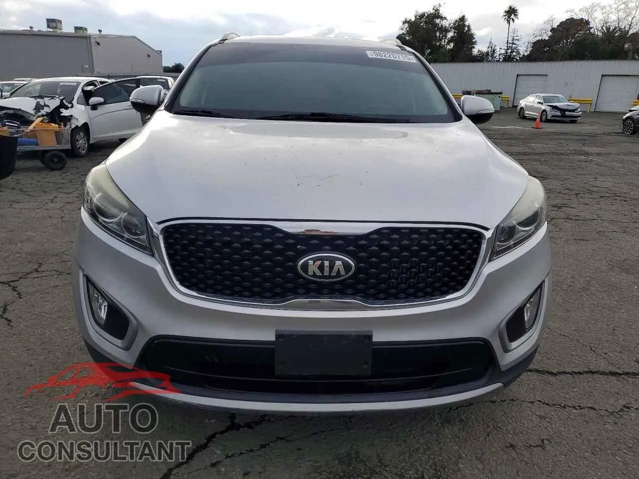 2017 KIA SORENTO Damaged VIN 5XYPHDA14HG247730 – interior seats 2017 KIA SORENTO Damaged VIN 5XYPHDA14HG247730 – interior seats