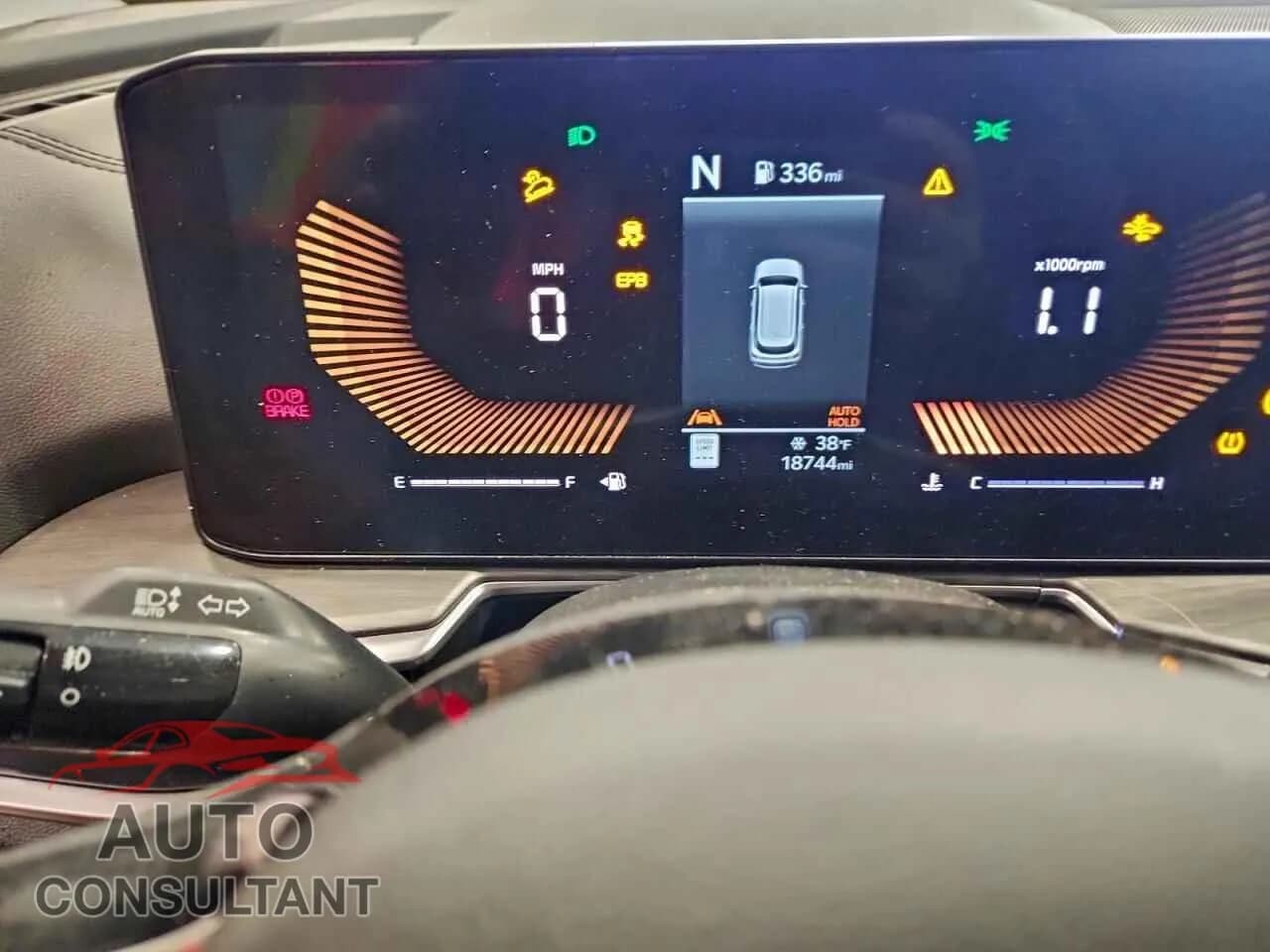 2025 KIA SORENTO Damaged VIN 5XYRHDJF6SG327087 – trunk area 2025 KIA SORENTO Damaged VIN 5XYRHDJF6SG327087 – trunk area