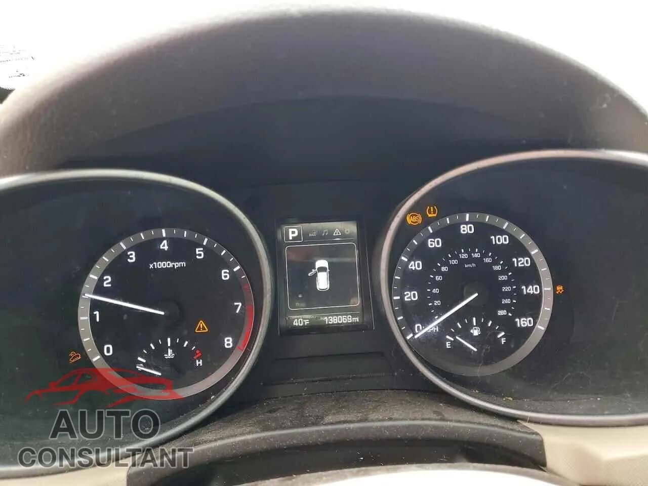 2018 HYUNDAI SANTA FE Damaged VIN 5XYZT3LB3JG526244 – trunk area 2018 HYUNDAI SANTA FE Damaged VIN 5XYZT3LB3JG526244 – trunk area