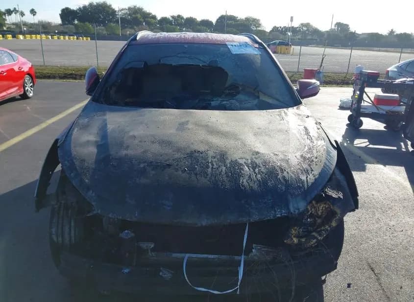 2013 HYUNDAI SANTA Used VIN 5XYZU3LB5DG034140 – front exterior 2013 HYUNDAI SANTA Used VIN 5XYZU3LB5DG034140 – front exterior