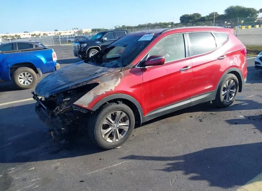 2013 HYUNDAI SANTA Used VIN 5XYZU3LB5DG034140 – engine bay 2013 HYUNDAI SANTA Used VIN 5XYZU3LB5DG034140 – engine bay