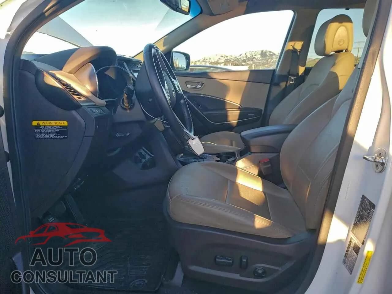 2018 HYUNDAI SANTA FE Damaged VIN 5XYZU4LA3JG570156 – exterior detail 2018 HYUNDAI SANTA FE Damaged VIN 5XYZU4LA3JG570156 – exterior detail