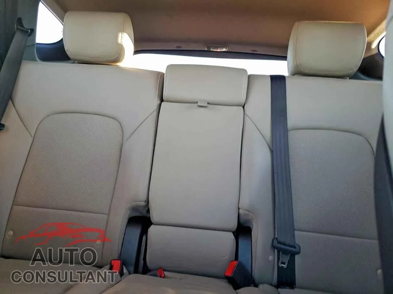 2018 HYUNDAI SANTA FE Damaged VIN 5XYZU4LA3JG570156 – odometer reading 2018 HYUNDAI SANTA FE Damaged VIN 5XYZU4LA3JG570156 – odometer reading