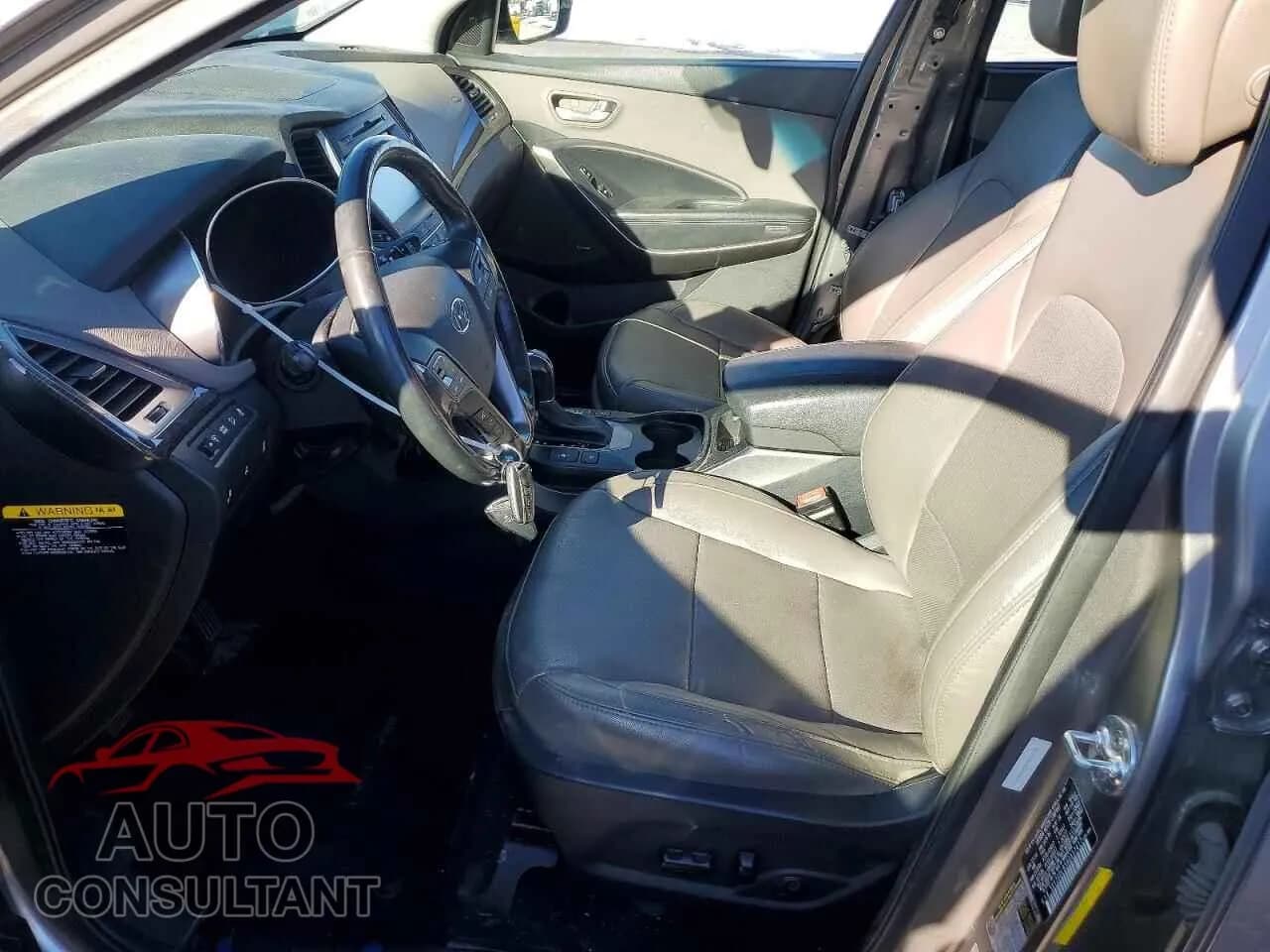 2017 HYUNDAI SANTA FE Damaged VIN 5XYZUDLB5HG437417 – exterior detail 2017 HYUNDAI SANTA FE Damaged VIN 5XYZUDLB5HG437417 – exterior detail