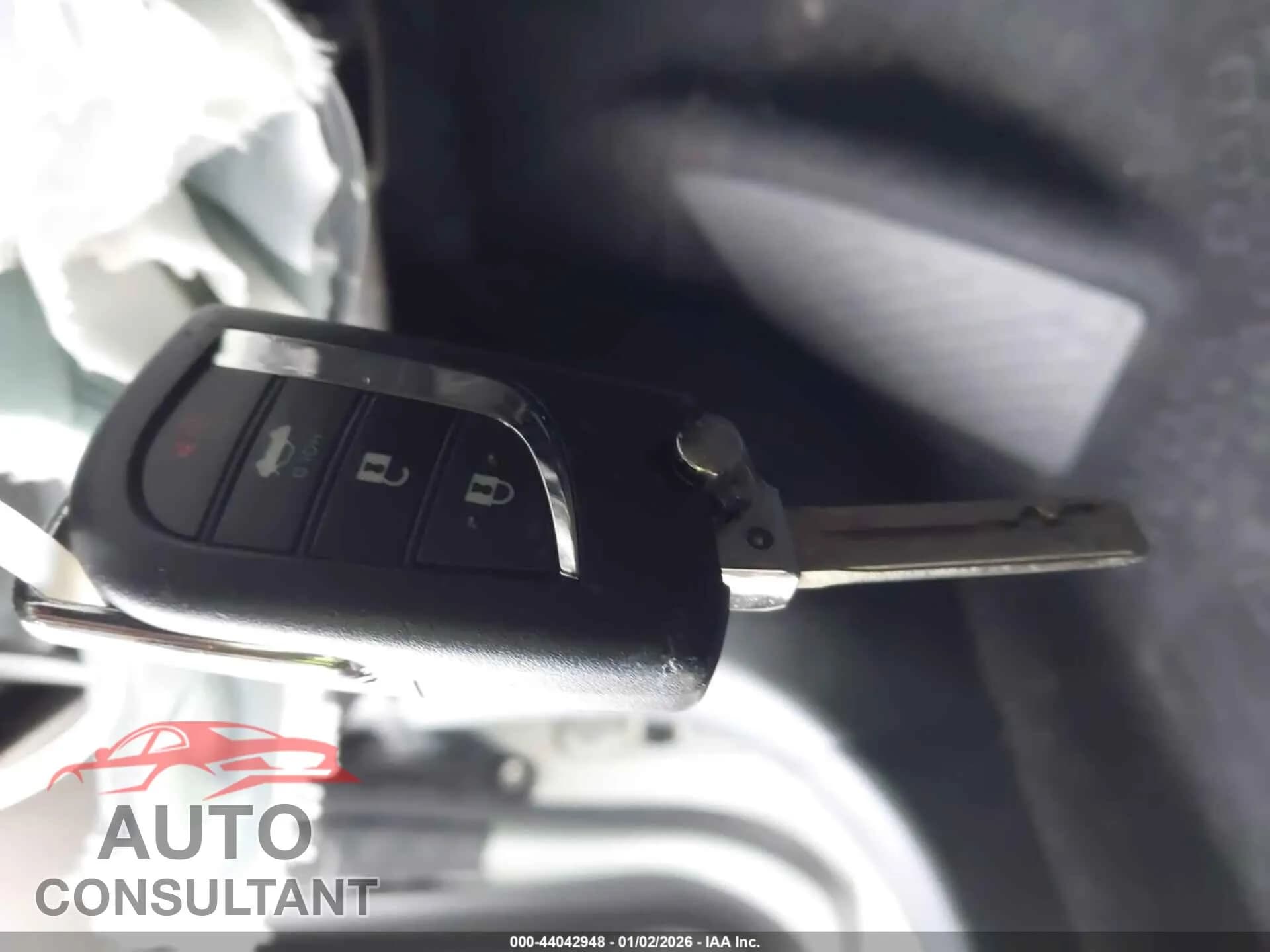 2020 TOYOTA COROLLA Damaged VIN 5YFEPRAE1LP114213 – photo 11 2020 TOYOTA COROLLA Damaged VIN 5YFEPRAE1LP114213 – photo 11