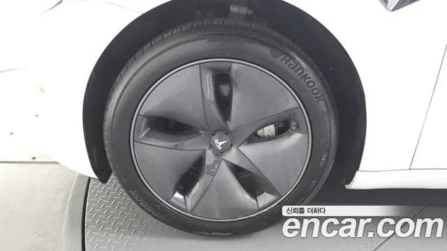 2020 Tesla Model 3 Standard Range Plue RWD Sold VIN 5YJ3E1EA0LF584699 – photo 11 2020 Tesla Model 3 Standard Range Plue RWD Sold VIN 5YJ3E1EA0LF584699 – photo 11