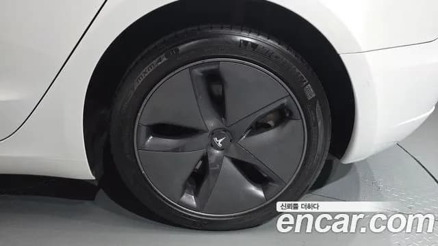 2020 Tesla Model 3 Standard Range Plue RWD Sold VIN 5YJ3E1EA0LF584699 – photo 14 2020 Tesla Model 3 Standard Range Plue RWD Sold VIN 5YJ3E1EA0LF584699 – photo 14