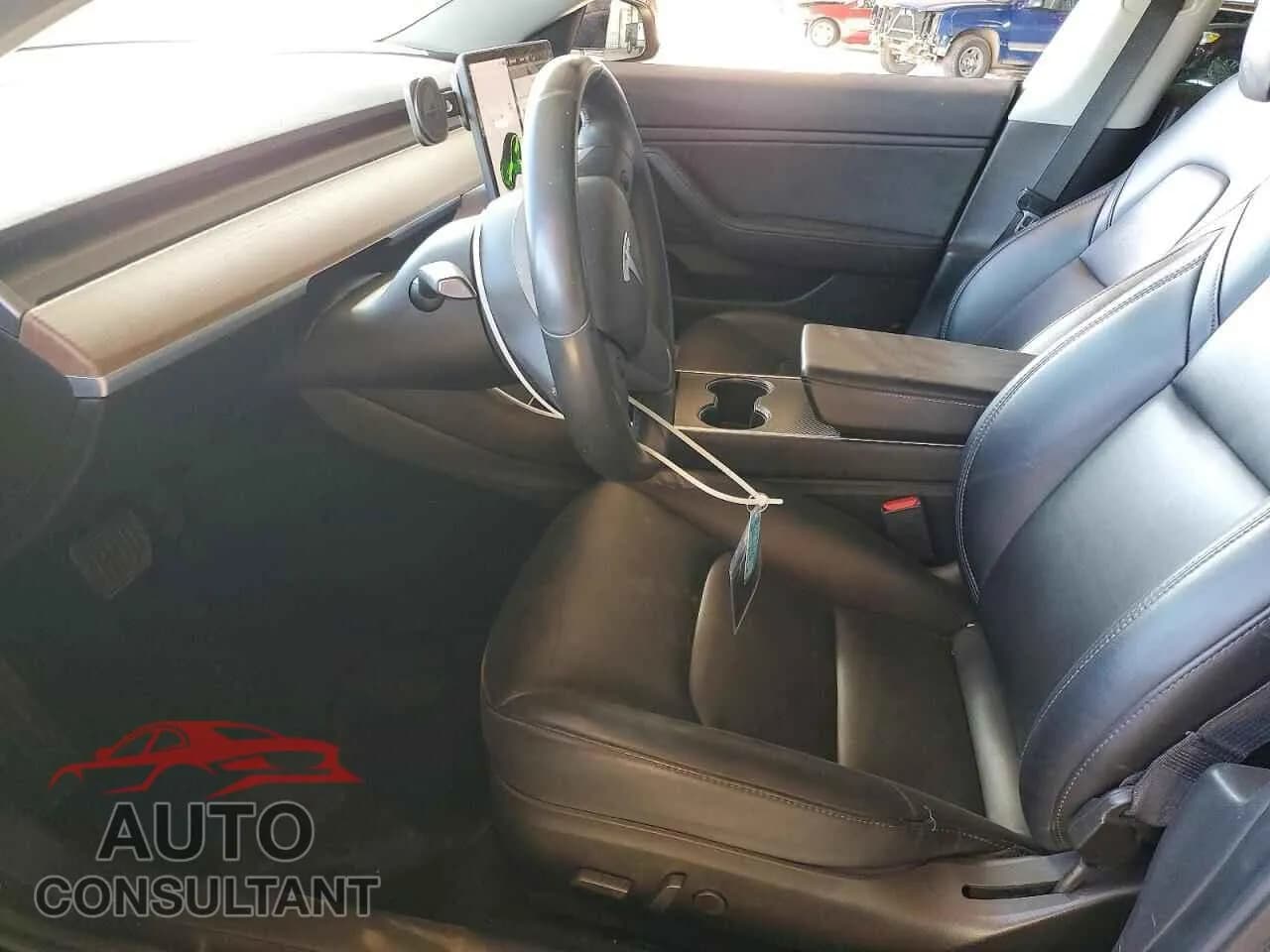 2019 TESLA MODEL 3 Damaged VIN 5YJ3E1EA8KF395278 – exterior detail 2019 TESLA MODEL 3 Damaged VIN 5YJ3E1EA8KF395278 – exterior detail