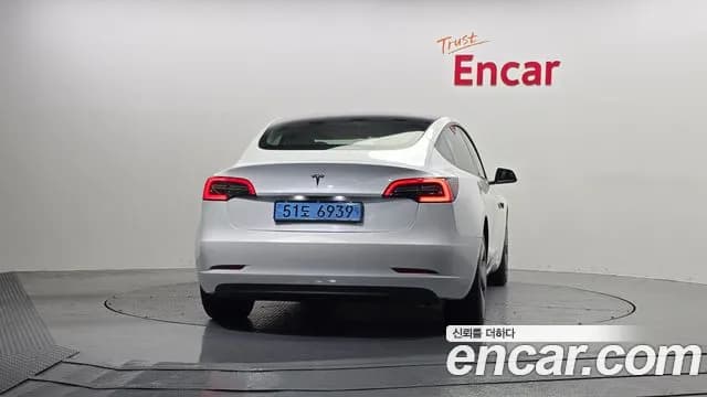 2023 Tesla Model 3 RWD Sold VIN 5YJ3E1EA8PF564934 – interior seats 2023 Tesla Model 3 RWD Sold VIN 5YJ3E1EA8PF564934 – interior seats