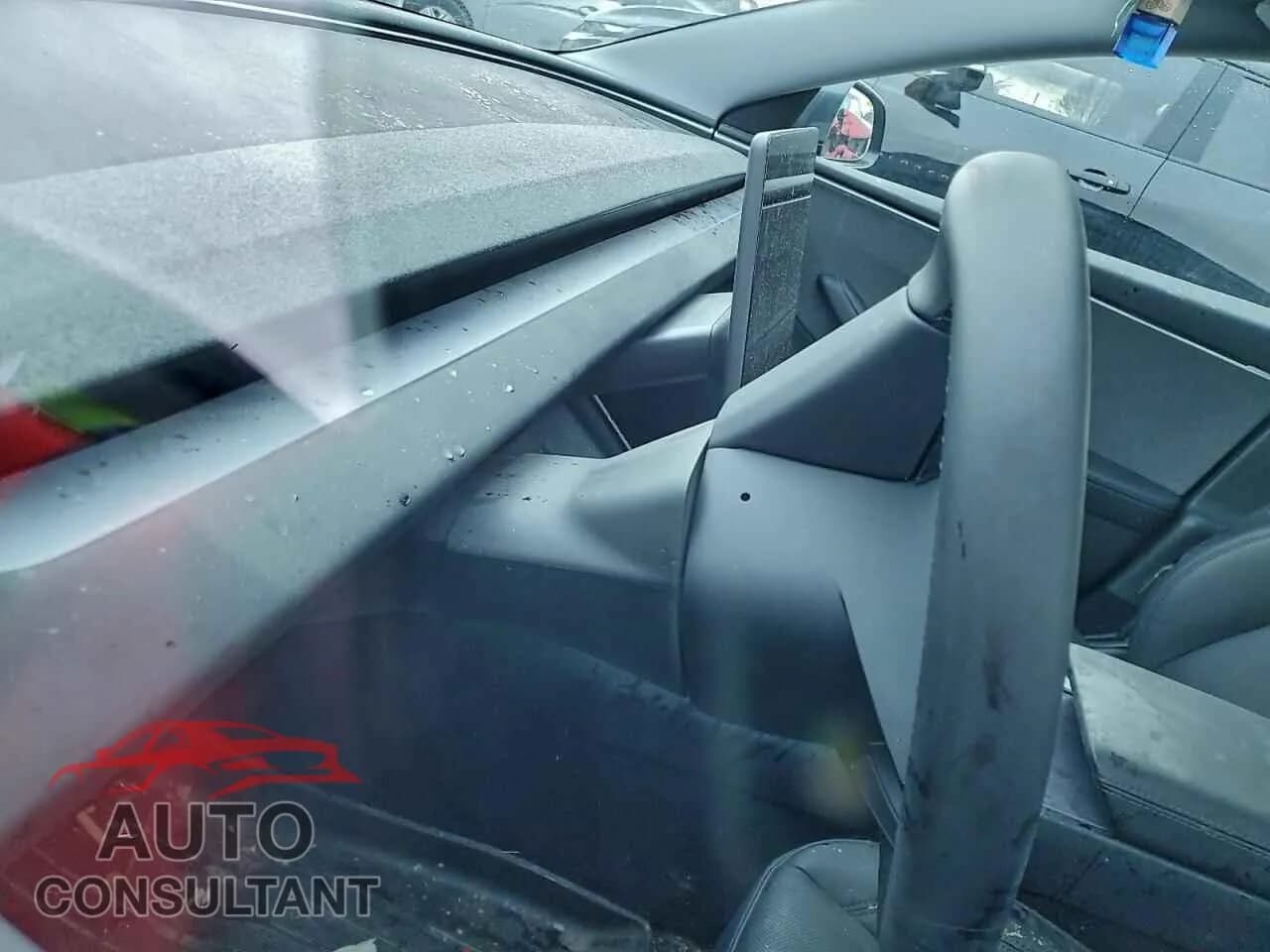 2025 TESLA MODEL 3 Damaged VIN 5YJ3E1EA8SF989904 – trunk area 2025 TESLA MODEL 3 Damaged VIN 5YJ3E1EA8SF989904 – trunk area