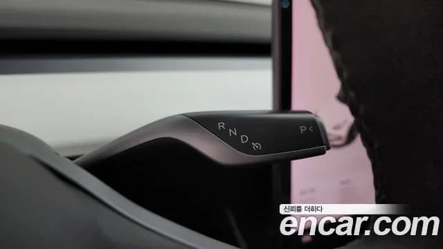 2020 Tesla Model 3 Standard Range Plue RWD Sold VIN 5YJ3E1EA9LF654264 – interior seats 2020 Tesla Model 3 Standard Range Plue RWD Sold VIN 5YJ3E1EA9LF654264 – interior seats